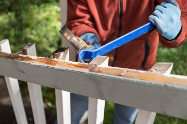 Cost of Deck Railing Replacement in Burnsville
